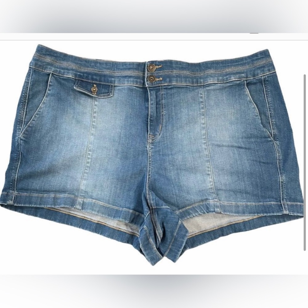 TORRID Denim Shorts Double Button Flap Pocket Size 28